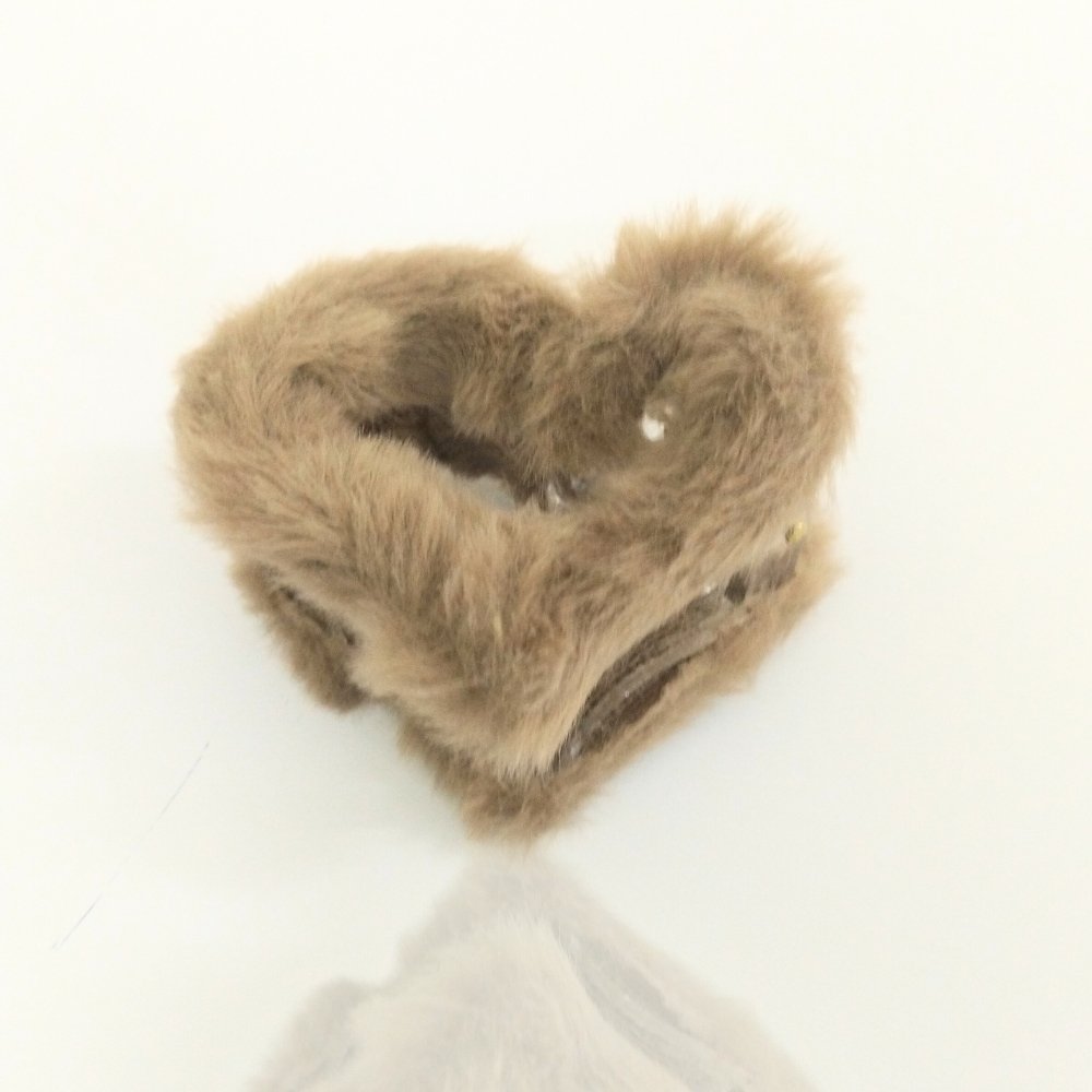 Brown heart fur faux clip