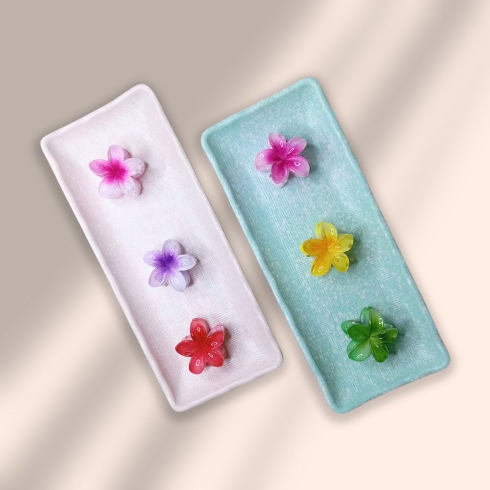 Double Shade Floral Hair Clips – Medium